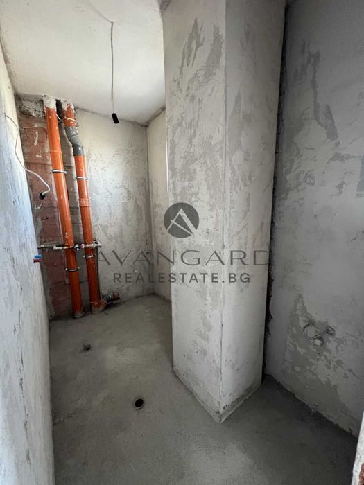 Продава се Двустаен апартамент в Пловдив, Коматевски възел - 90 кв.м за 1077 €/кв.м - Снимка #3