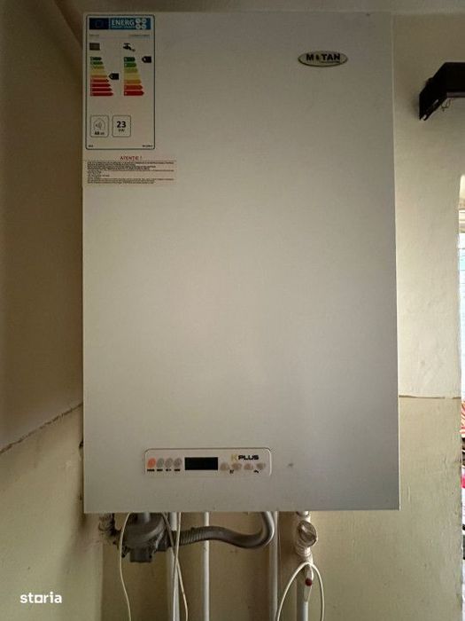 - Apartament 2 camere decomandat, zona Independentei, etaj 2