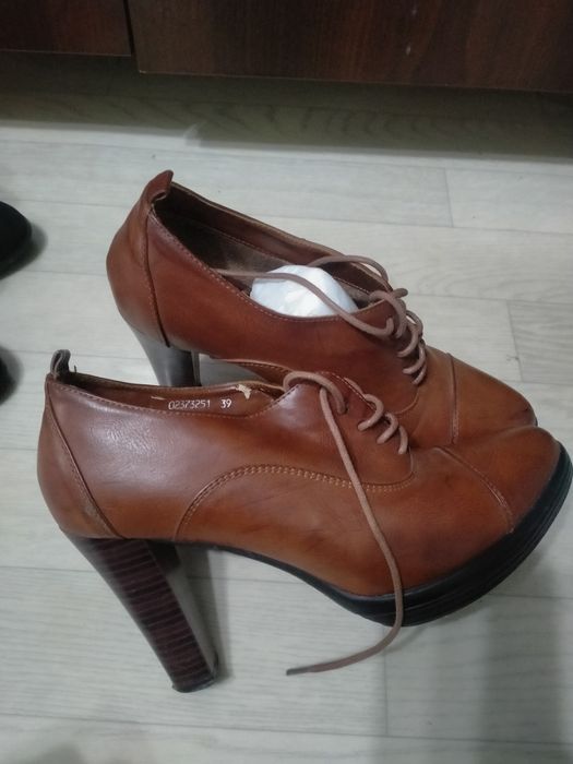 Туфли кожаные. 39 р