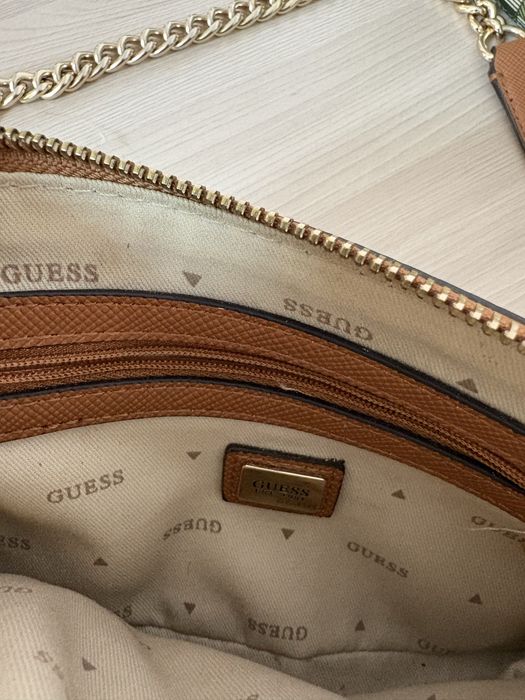 Продам сумки Guess