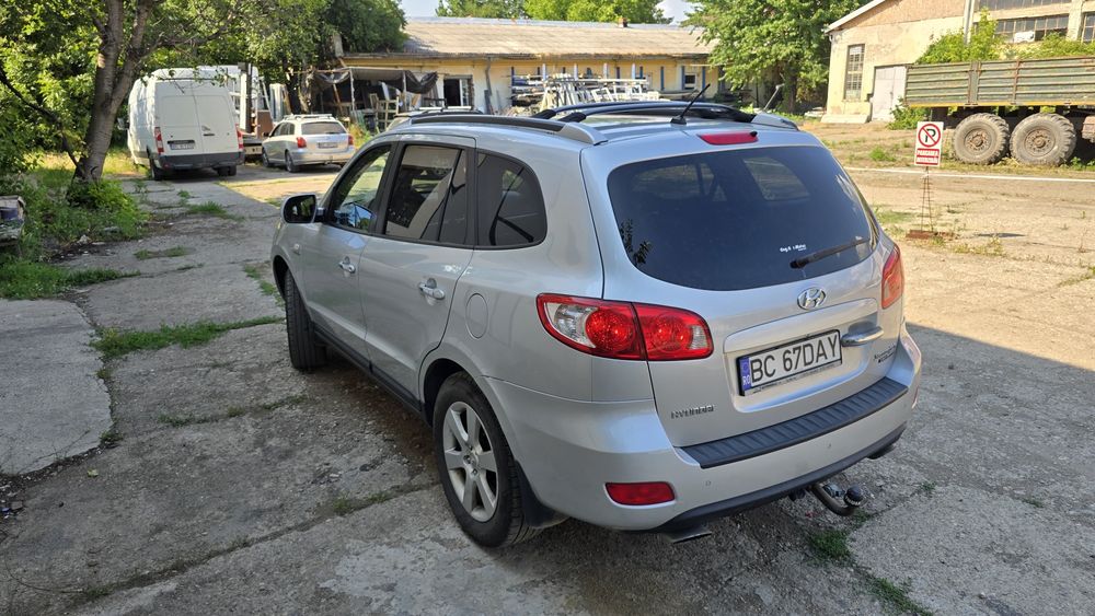 Hyundai Santa Fe 2.2 CRDI (2009) | 7 Locuri