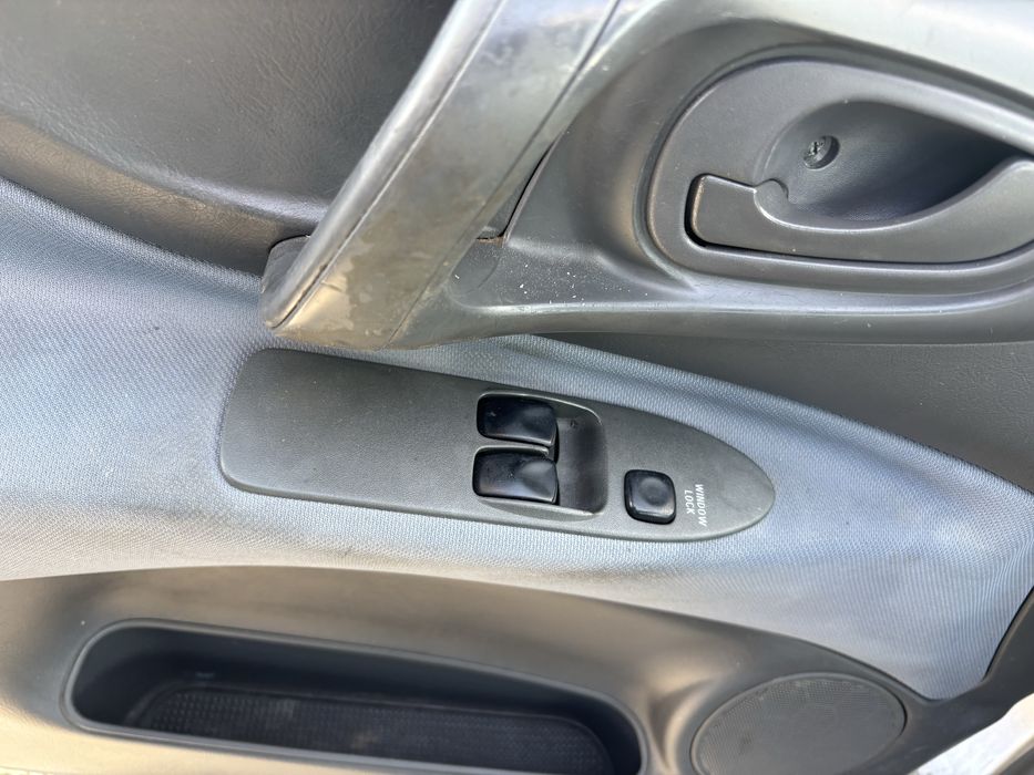 Mitsubishi Space Star  На части Мицубиши Спейс