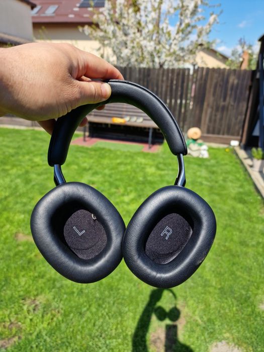Bowers and Wilkins px8 defecte