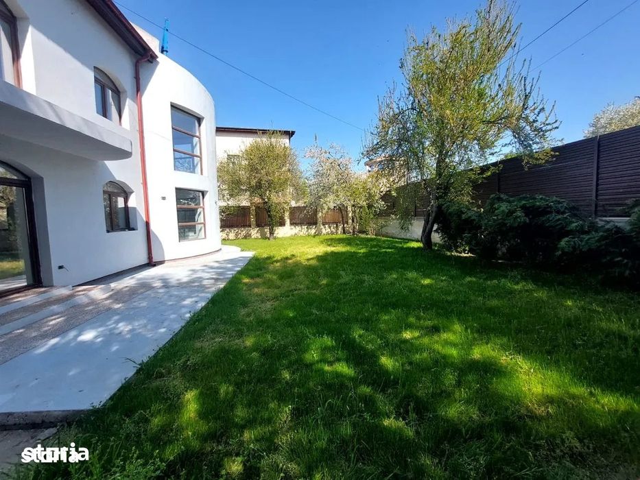 Vilă deosebită de vânzare – Prelungirea Ghencea, zona Mărăcineni!!