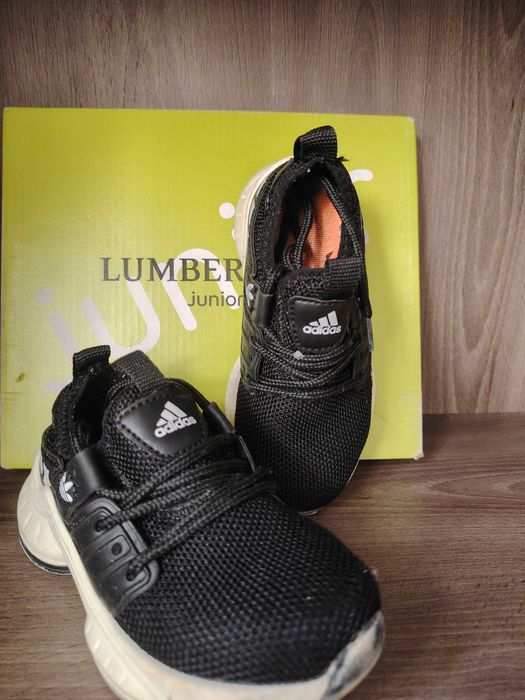 Продам детскую обувь