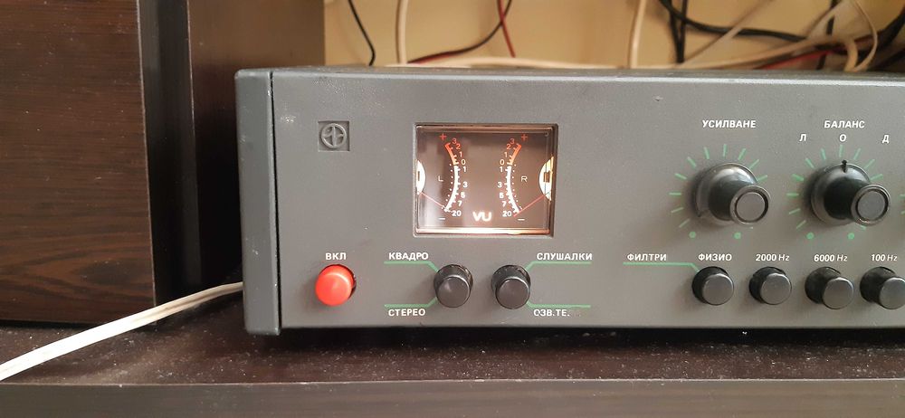 Грамофон Unitra G 602  и усилвател студио 2 сета на Респром
