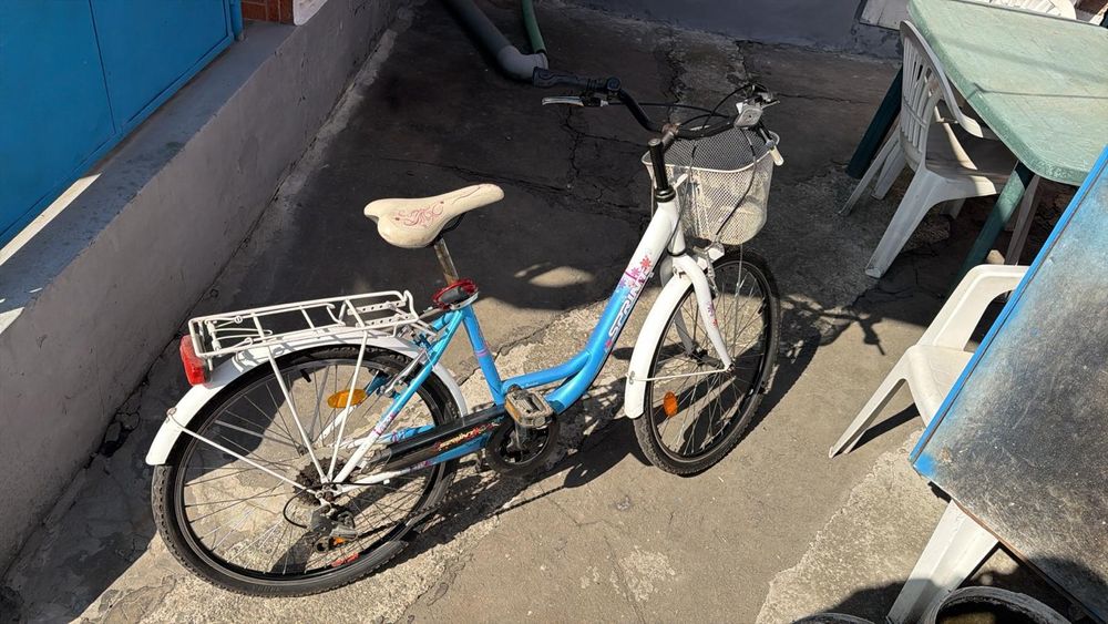 Vând bicicleta dama