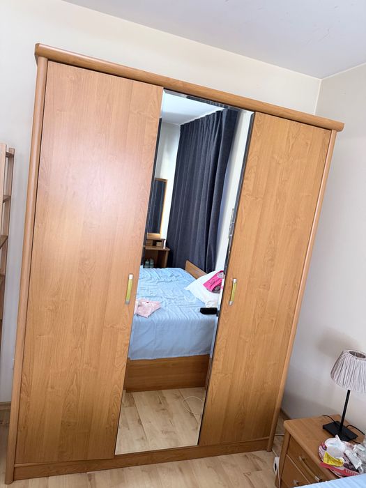 Обзавеждане за спалня-гардероб, легло, тоалетка, скрин, нощни шкафчета