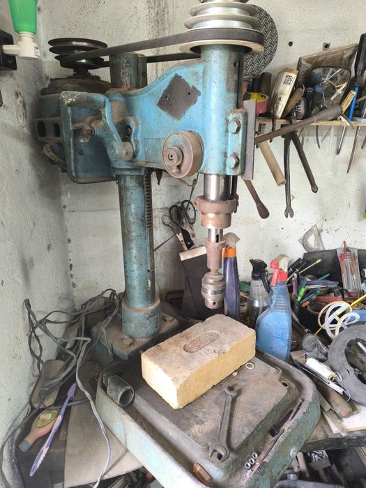 Сверлильный станок