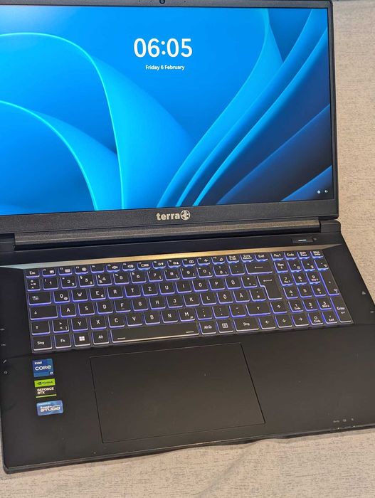Laptop Gaming TERRA  1778R i7-13700H 16GB RAM 1TB SSD GeForce RTX3050