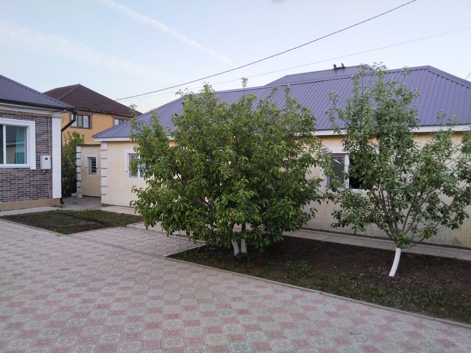 Продам дом  район гипермаркет Дина