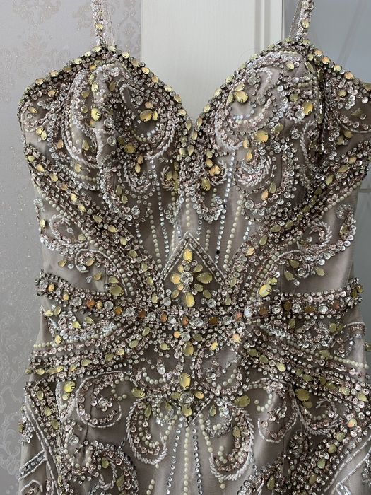 Платье нарядное вечернее макси