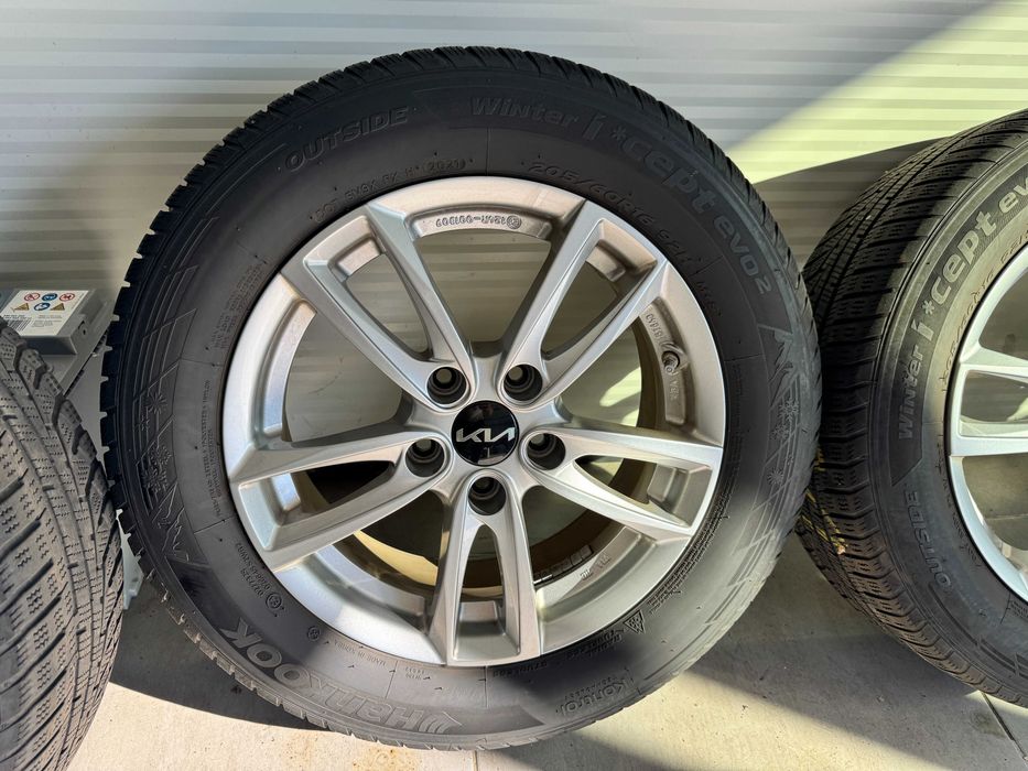 Roti iarna Kia 205/60R16