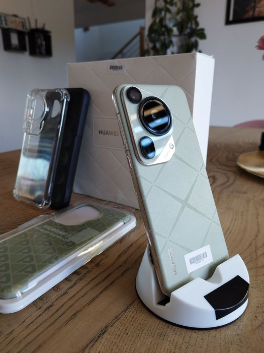 Huawei Pura 70 Ultra in stare foarte bună