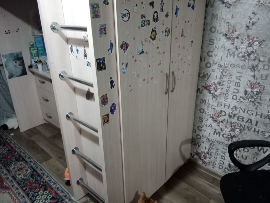 Детская двухъярусная кровать