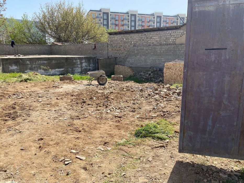 6 sotuv yer parkentskida