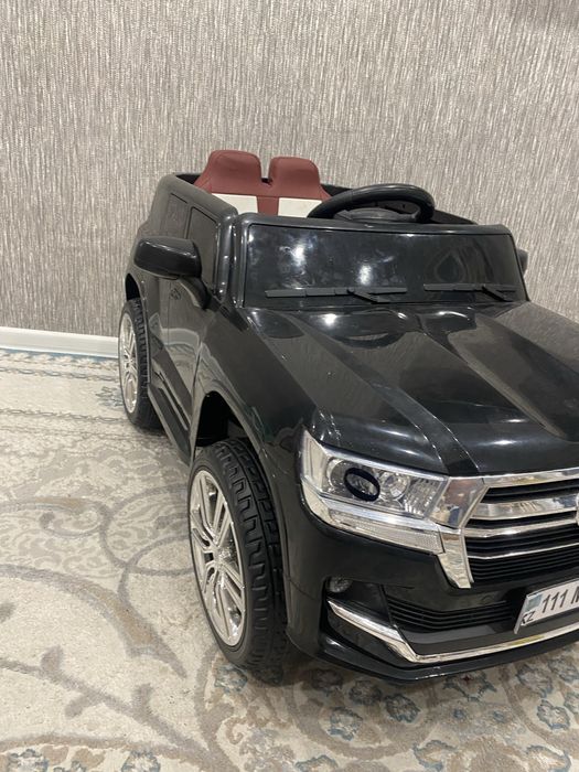 Электромобиль для детей машина