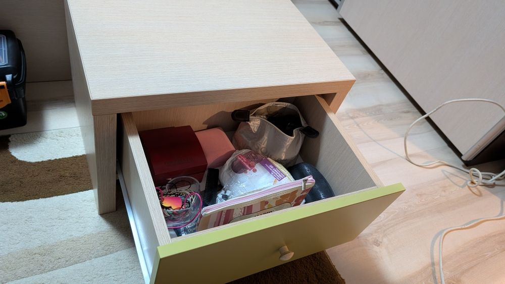 Детско легло и нощно шкафче