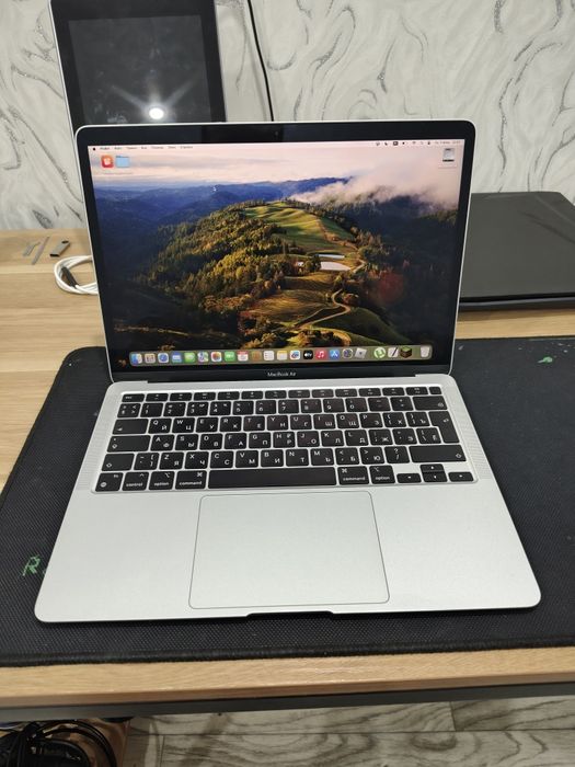 MacBook m1 256gg ram 8