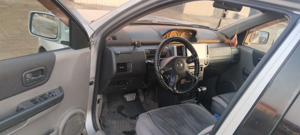 Продам  авто Ниссан ихстрайл