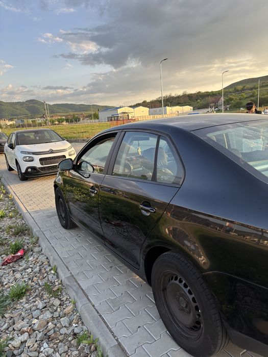 VOLKSWAGEN Jetta 2007 — imagine 3