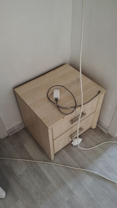 Продам спальный гарнитур за 60