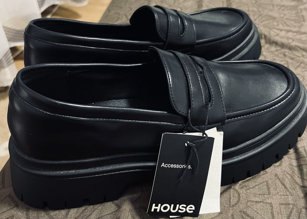 Pantofi loafer damă negri, talpă groasă – noi cu etichetă