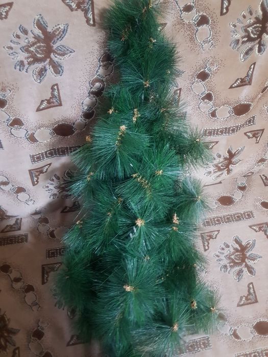 Елка красивая  .