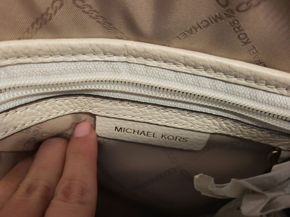 Кожена раница Michael Kors