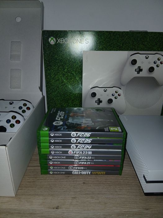 Consolă Xbox One S 1 TB Pachet Complet + 8 Jocuri