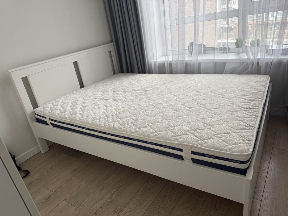 Кровать 1.5 IKEA