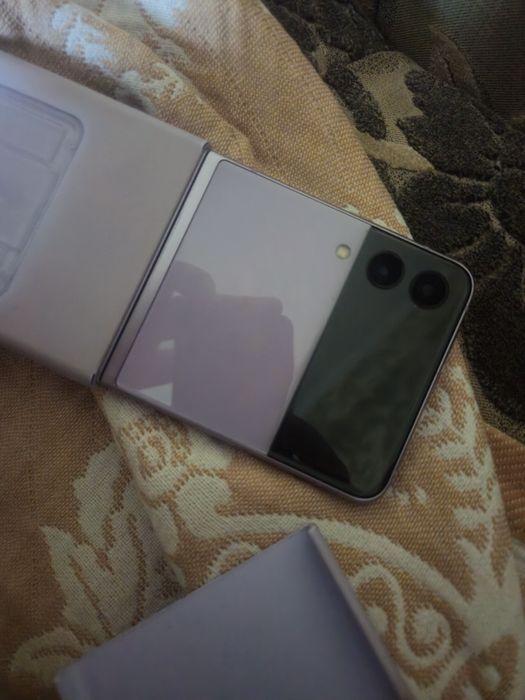 Samsung Z flip3 8/256