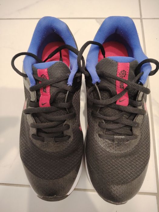 Nike маратонки 37.5 номер