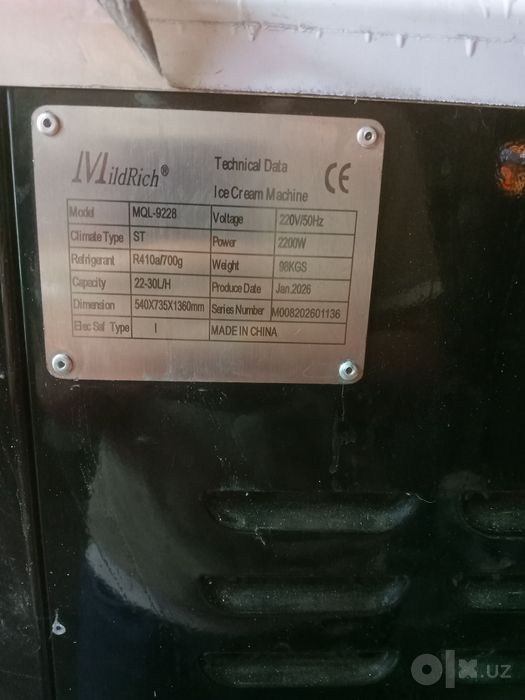 Freezer Muzqaymoq aparat sotiladi