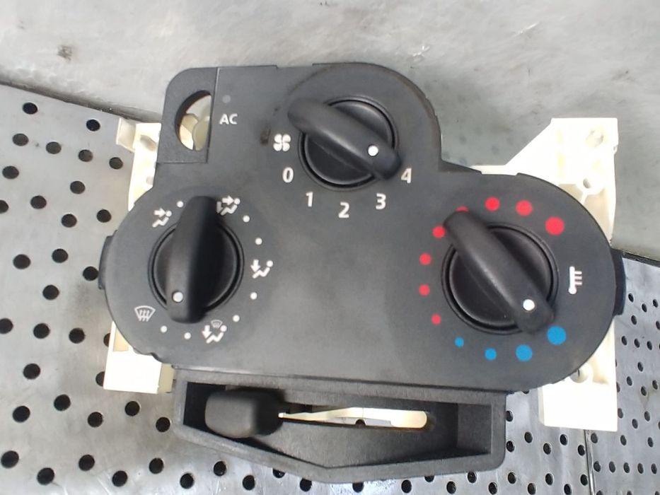 panou comanda ac dacia logan 1 ls  69577008
