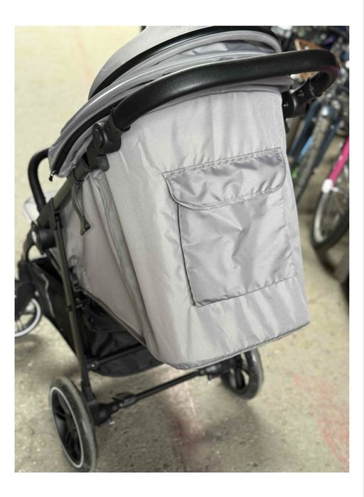 Продам коляску для малыша