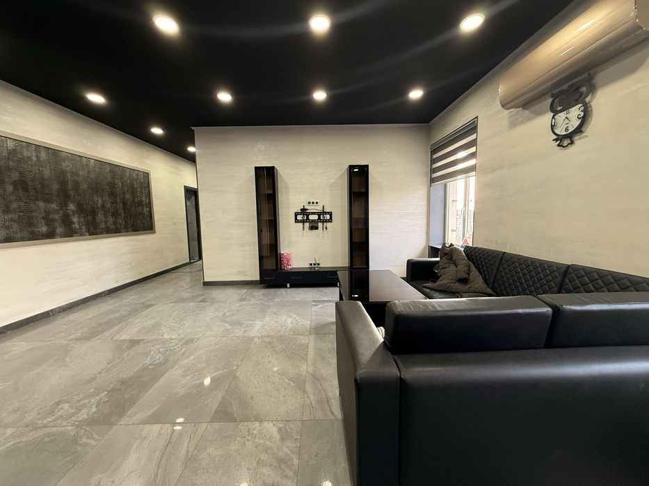 Продается шота руставели 4 х ком голден хаус