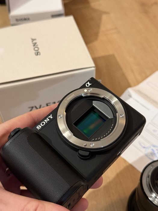 Sony ZV-E10 Mark II +  Obiectiv Sigma 18–50mm f/2.8 | Ca nouă