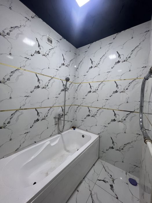 Продаётся своя 3х комнатная квартира (без маклер) 12-квартал 3/3/4