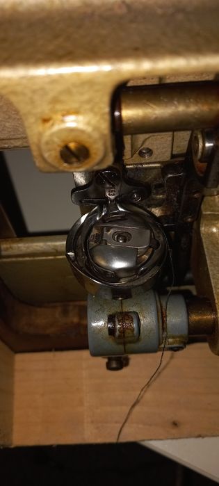 Mașina de cusut Pfaff