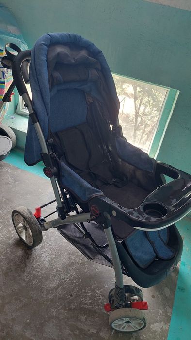 Коляска детская прогулочная