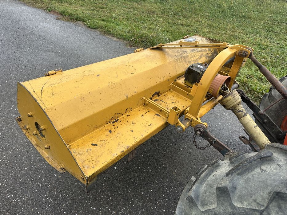 Tocător resturi vegetale . Recent adus !