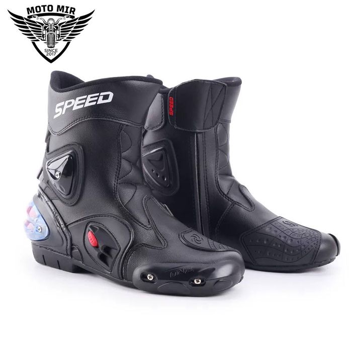 В наличии имеются профессиональныe  RidingTribe ботинки