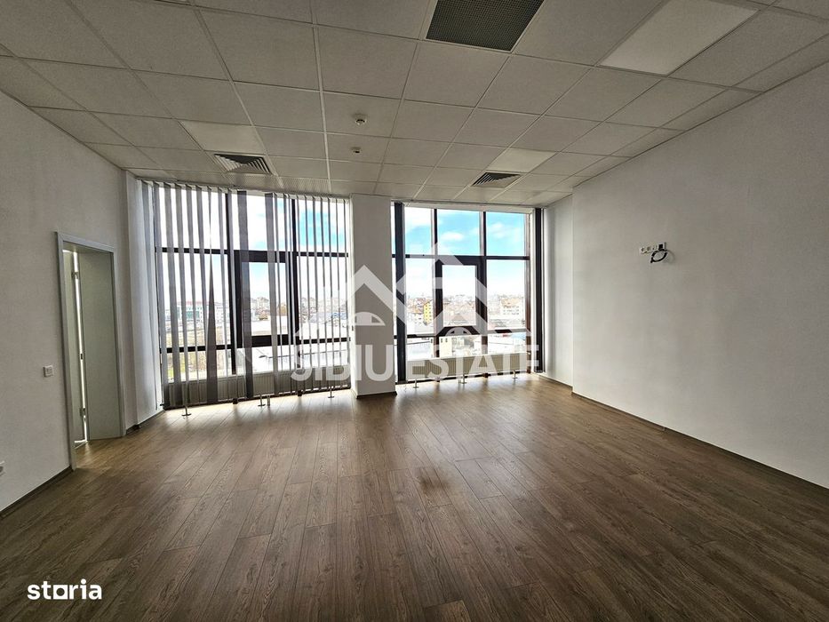 Spatiu de birouri de inchriat locatie centrala si vizibilitate buna