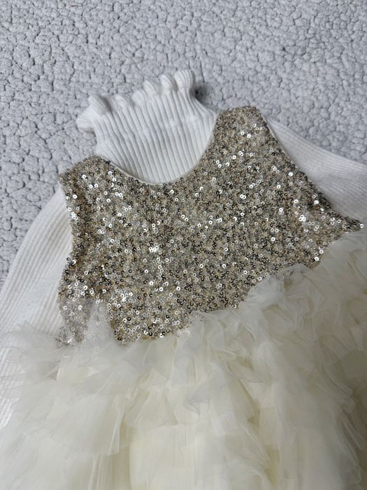 Нарядное платье на годик