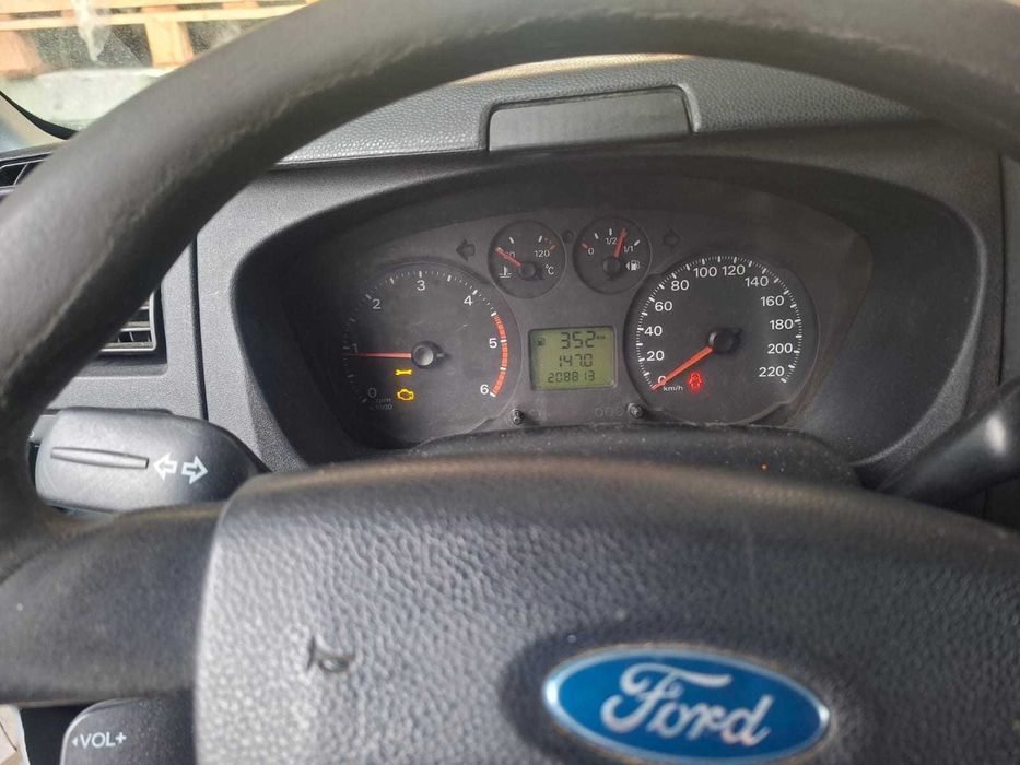 De vanzare ford transit 2.4 motorina 5 trepte manual