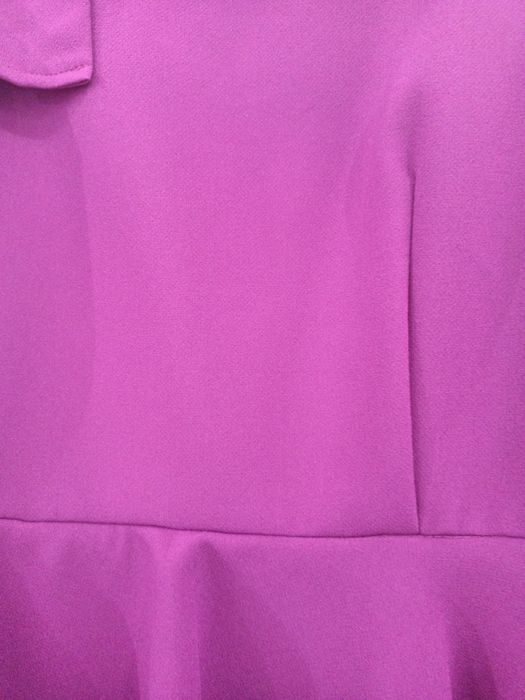 Rochie nouă, croială impecabila, nepurtată,