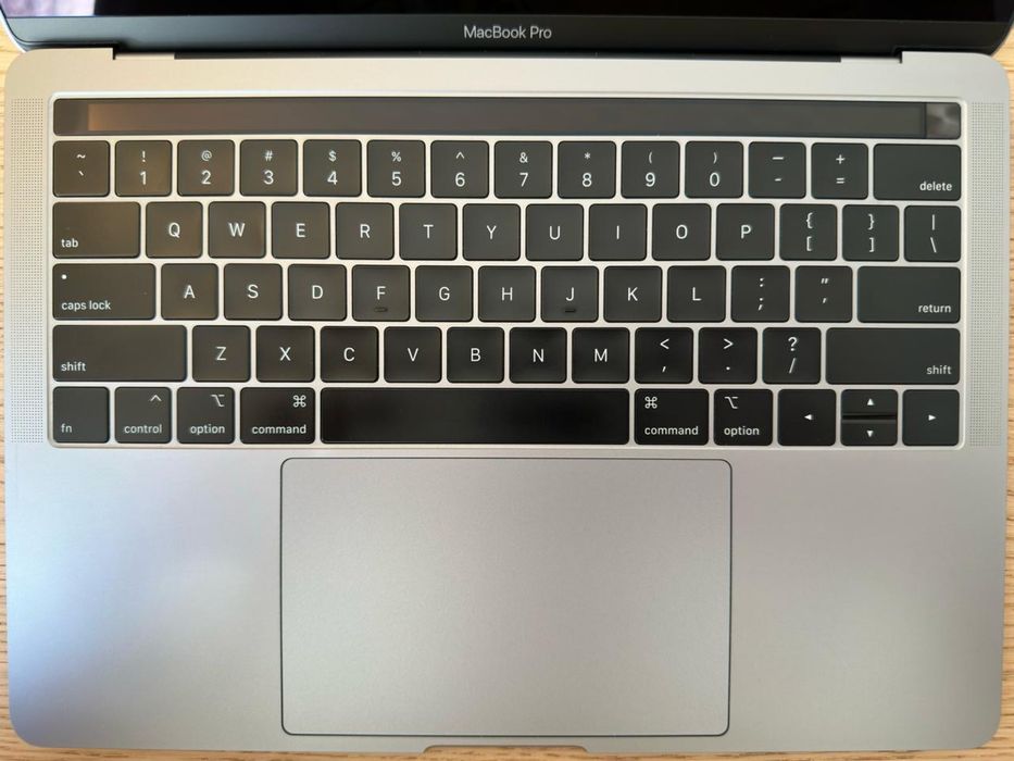 MacBook Pro 13’ 2019 four thunderbolt 3 ports