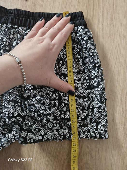 Pantaloni scurti Zara