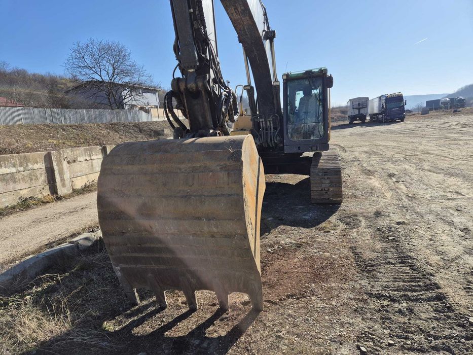 Excavator Volvo EC210 CL